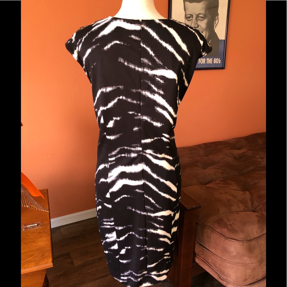 MICHAEL KORS black and cream sleeveless dress - Picture 8 of 8